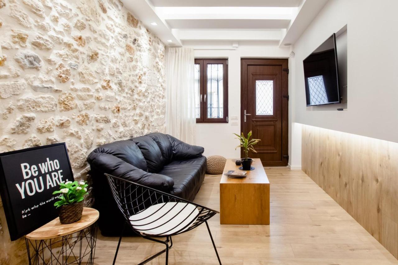 Villa 19th Century Luxury Maisonette In The Center Heraklion (Crete)